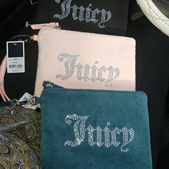 $198⬇New Juicy Couture |velour rhinestone wristlet - Picture 6 of 7